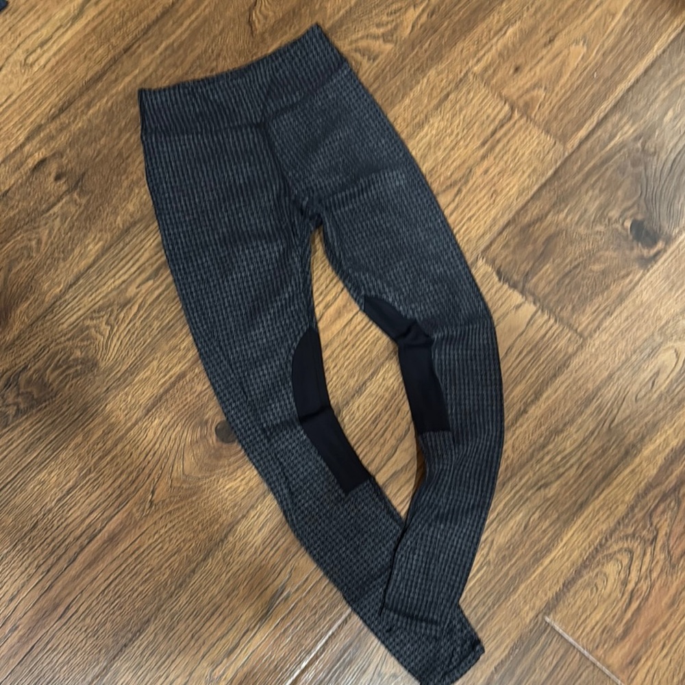 Horse riding pants with riding centers in them